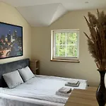 Melnrage Cozy & Terrace - Pine View Sea Entry
