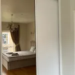 Melnrage Cozy & Terrace - Pine View Sea Entry Villa *