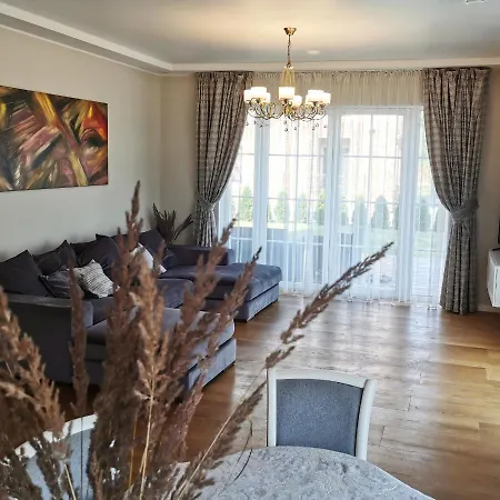 Villa Melnrage Cozy & Terrace - Pine View Sea Entry *