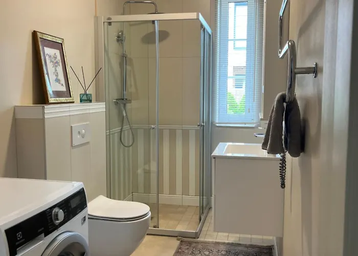 Melnrage Cozy & Terrace - Pine View Sea Entry