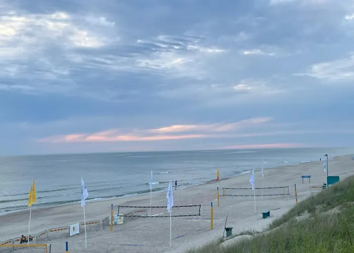 Melnrage Cozy & Terrace - Pine View Sea Entry Villa